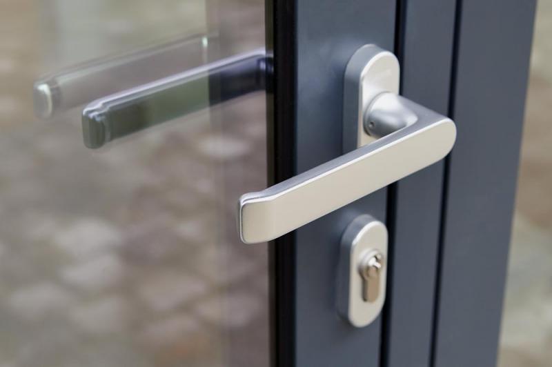 Bien choisir sa porte d'entr&eacute;e &agrave; Saint-Jean-du-Cardonnay