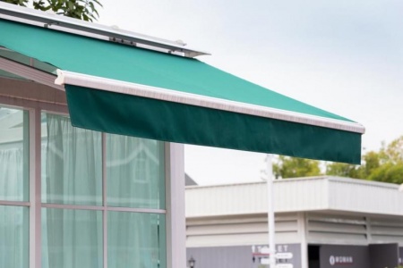 Stores &agrave; Saint-Jean-du-Cardonnay : r&eacute;ussir leur installation